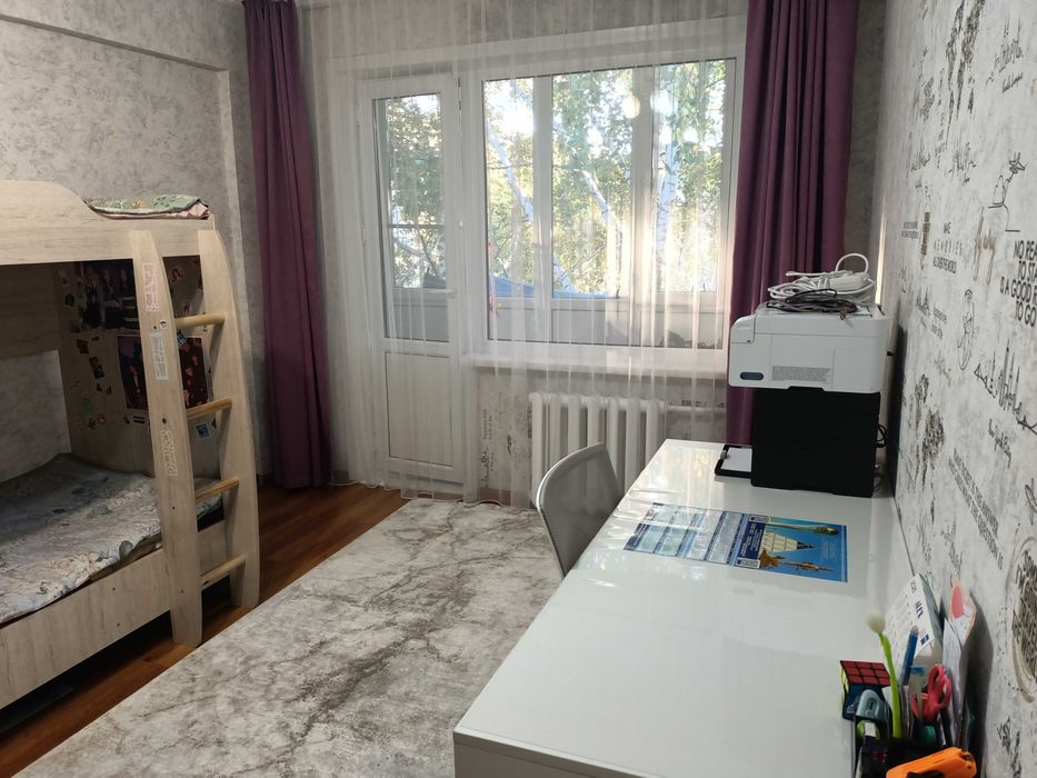 Продам 4-х комнатную квартиру