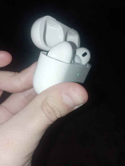 Air pods pro 2 versions