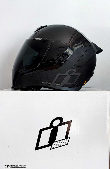Каска ICON AirFlite MIPS Stealth + Прозрачен визьор