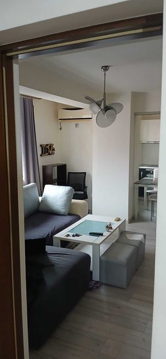 Inchiriez Apartament 2 camere zona Kamsas . Direct Proprietar