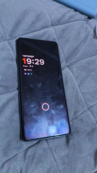 Продам телефон   one plus 12