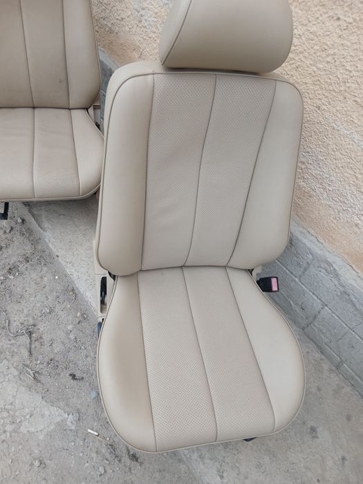 Сиденья мерседес 210