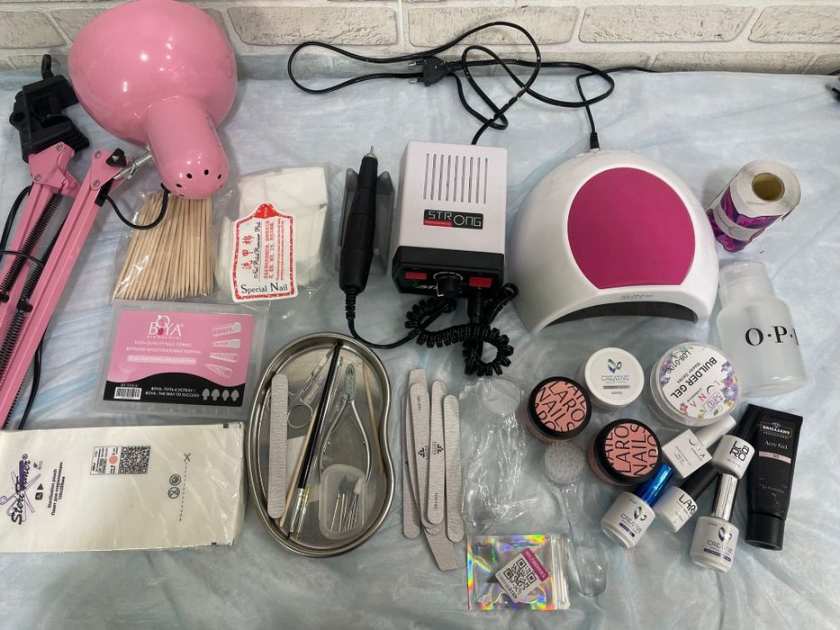 Продам маникюрный набор