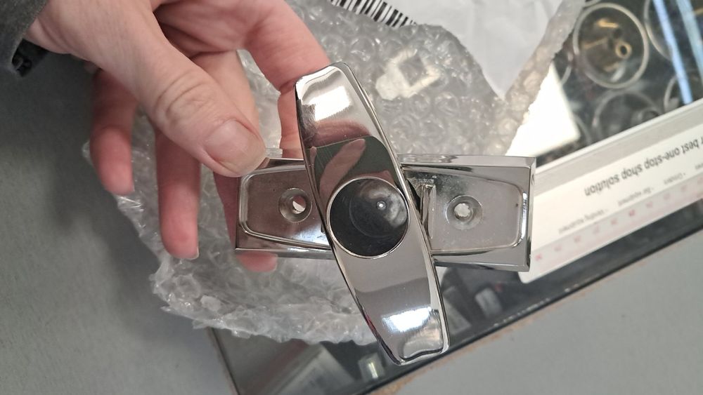 Продавам хладилна вендинг машина Саеко за снаксове и напитки