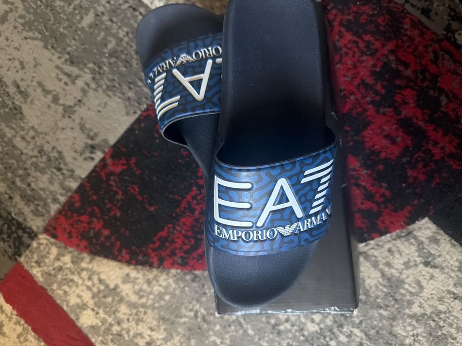Papuci armani EA7