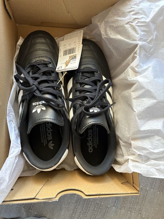 Маратонки Adidas нови