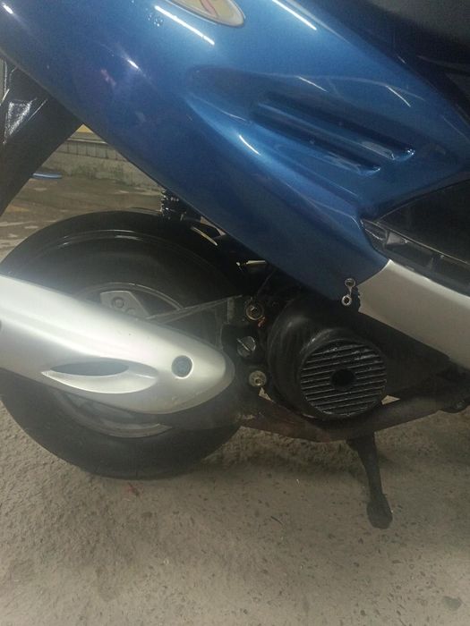 Продам скутер сузуки 125