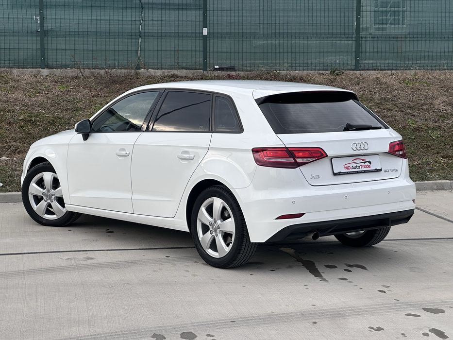 Audi A3 30TFSI 1.0 Benzina - 113Cp / Rate / Xenon / CarPlay / Piele