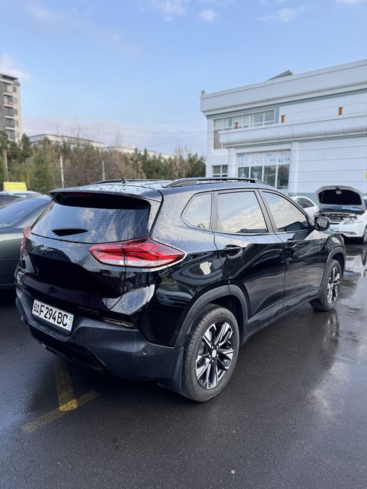 Tracker 2023 Premier