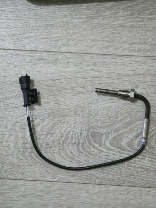 Senzor temperatură gaze evacuare EGT pentru Opel Astra J / Insignia