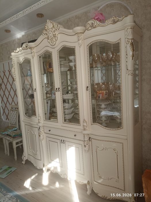 Продажа сервант для посуды