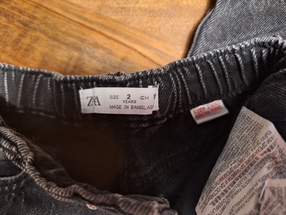 Blugi fete diferite mărimi, zara și hm