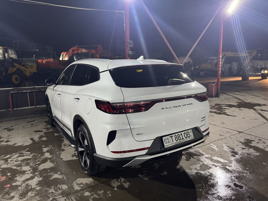 BYD song plus. Dm-i гибрид 2023 года 2- позитция