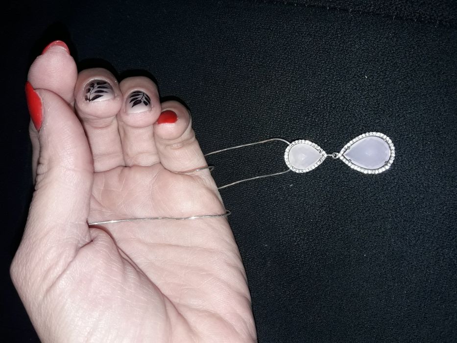 Сребърно колие с камък сваровски