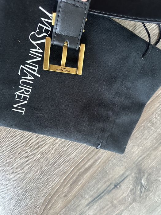 Curea Yves Saint Laurent
