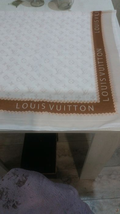 Louis Vuitton платок бренд 1.3×1,3