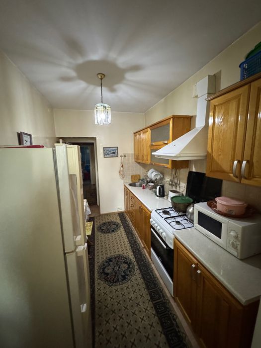 Продам 3 комнатную квартиру в Фергане(теннисный корт).