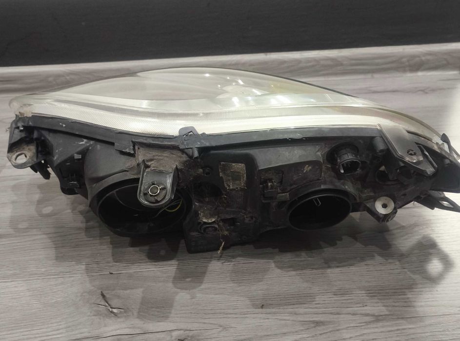 Десен фар за Фиат Браво 2