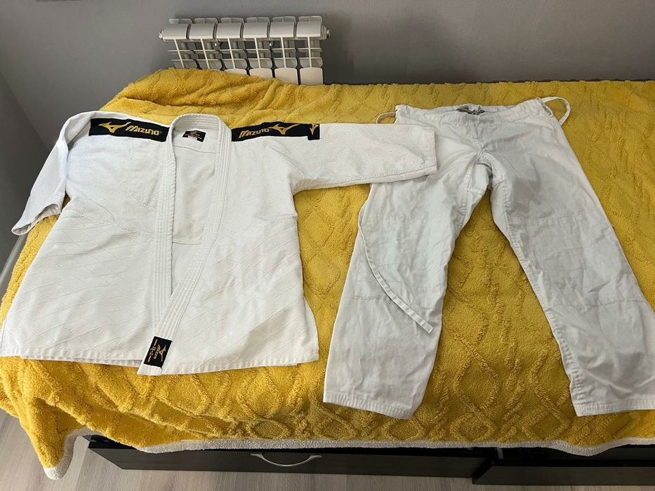 Продам костюм дзюдо от бренда Mizuno