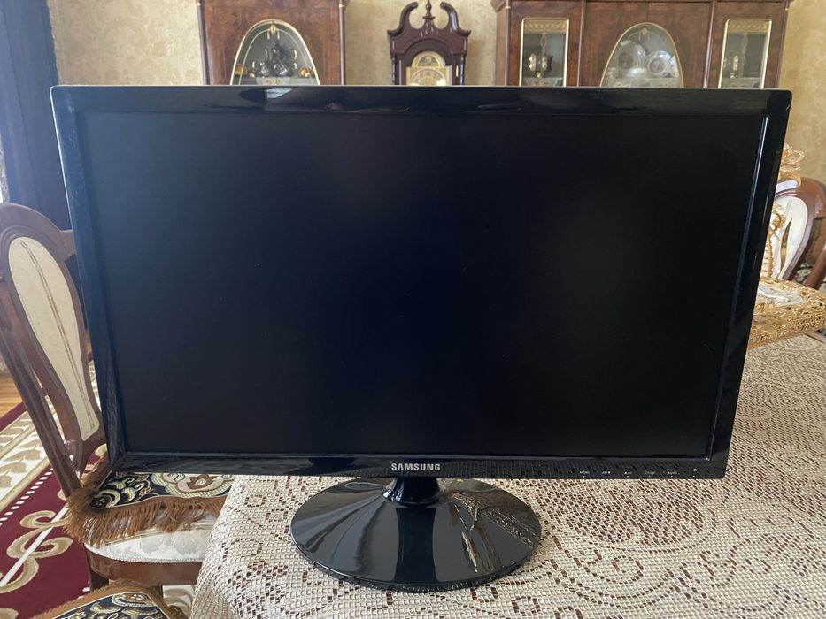 Монитор Samsung 22*
