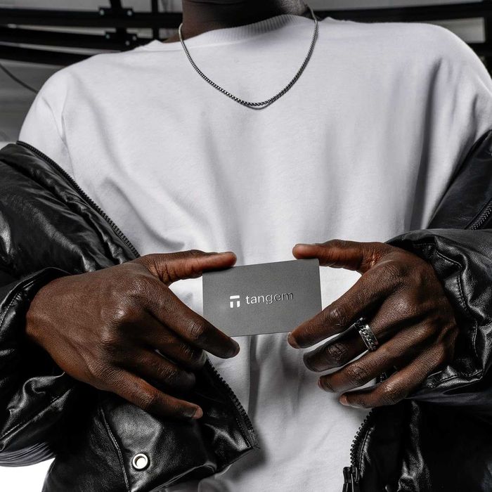 Аппаратный кошелек Tangem 2.0 (3 карты)