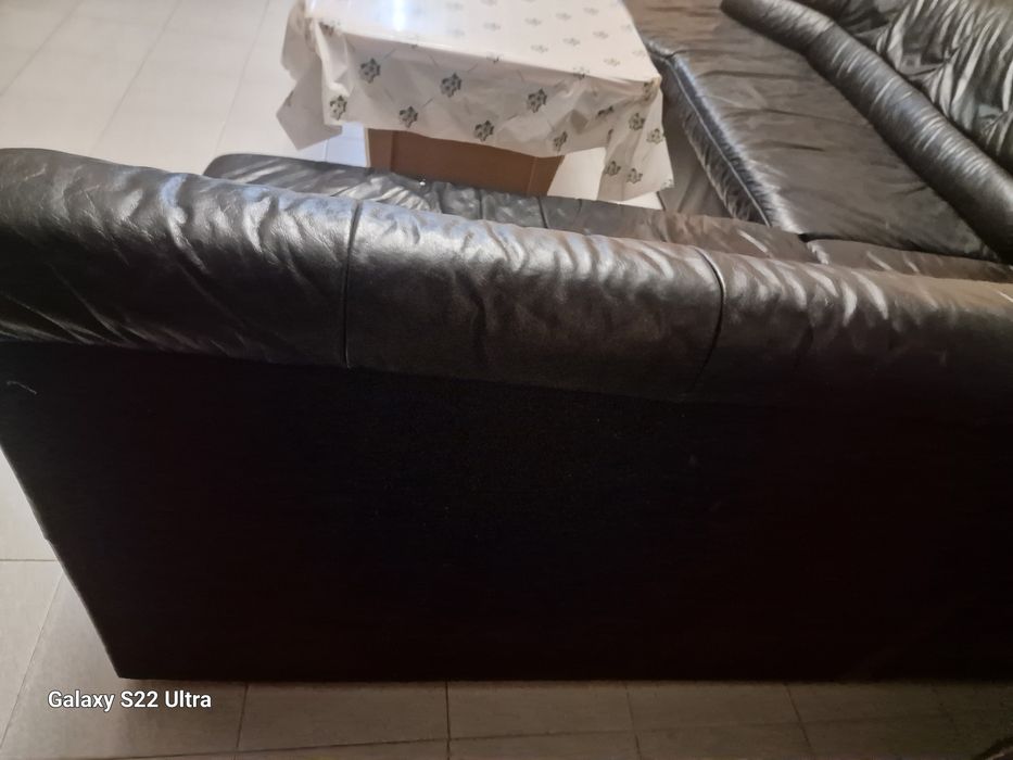 Кожен диван +маса+барче+висок двоен шкаф внос от Германия