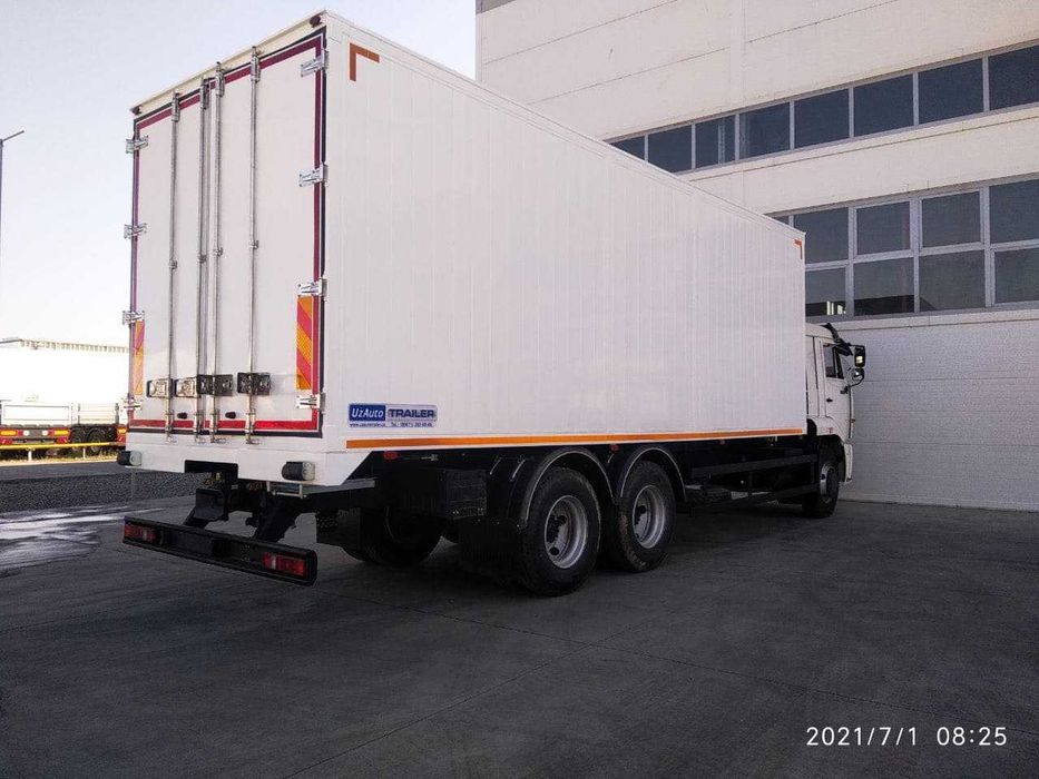 КамАЗ Цельнометаллический автофургон kamaz 65117 6х4