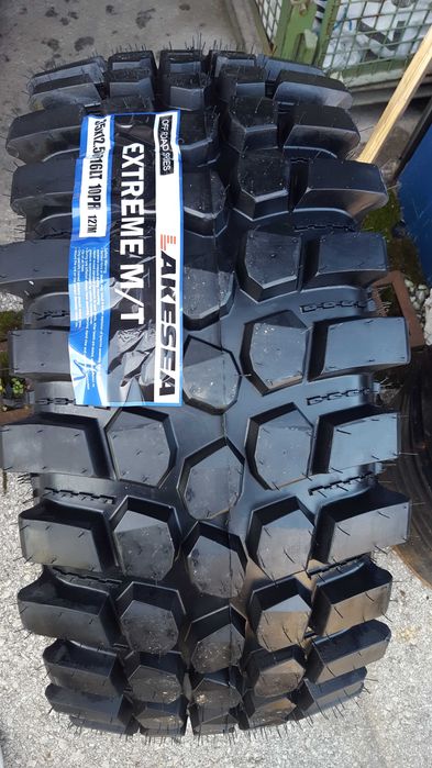 Гуми 35x12.5R16 LAKESEA EXTREME LT M/T 127M  PR10 дот 2022