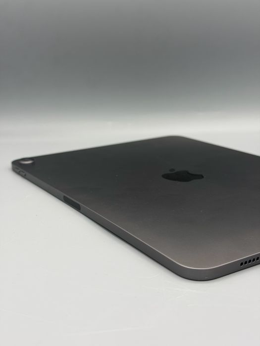 iPad Air Generatia 5 / 256 GB / Wifi / Space Grey / MDM / Stare buna /