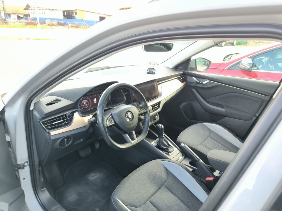 Vând Skoda Kamiq 1.6 TDI Automat