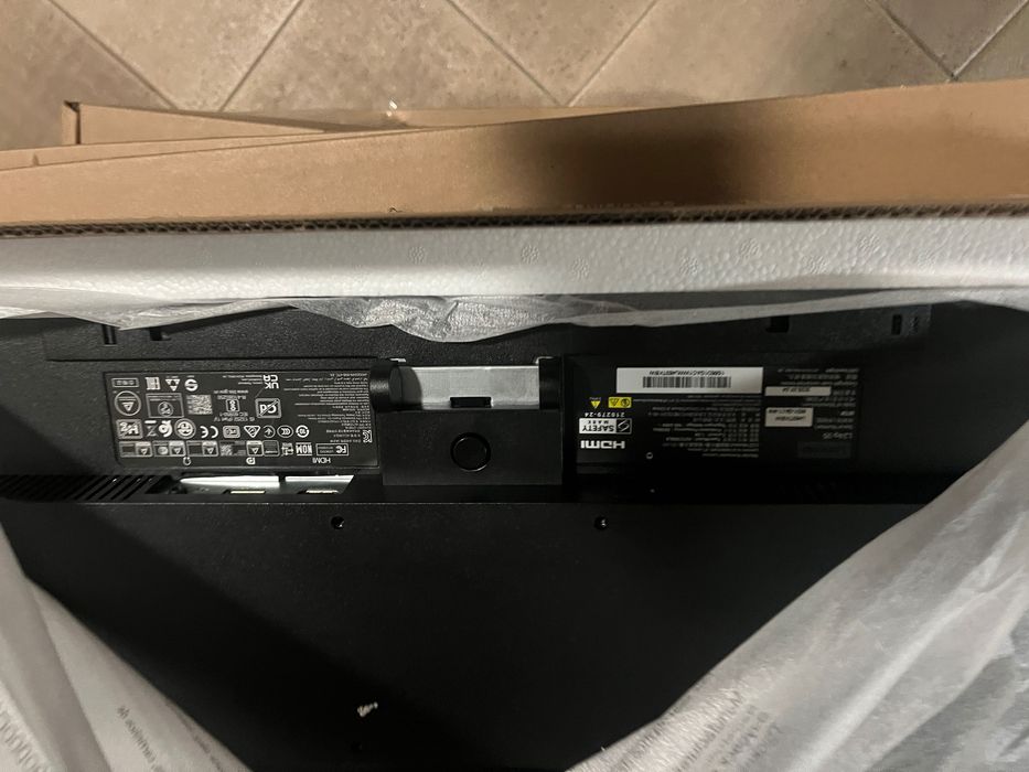 Монитор Леново 24-35