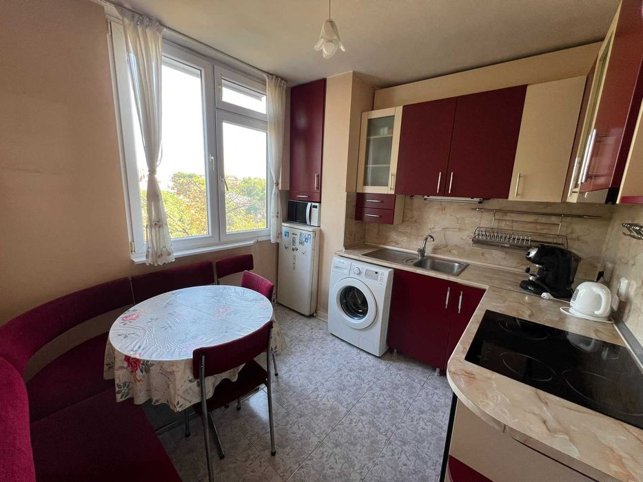 Продава се Тристаен апартамент в Пазарджик, Идеален център - 87 кв.м за 1138 €/кв.м - Снимка #3