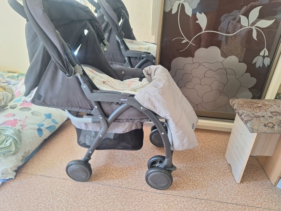 Продам коляски в хлрошем состоянии.