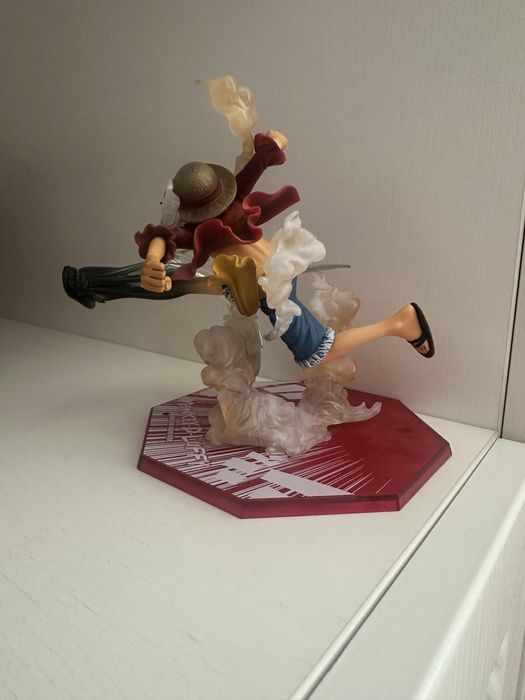 Фигурка из one piece, Luffy