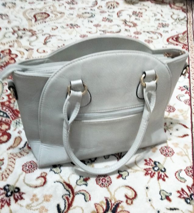 Продам женскую сумку