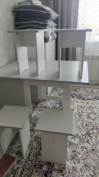 Продам стол со стульями