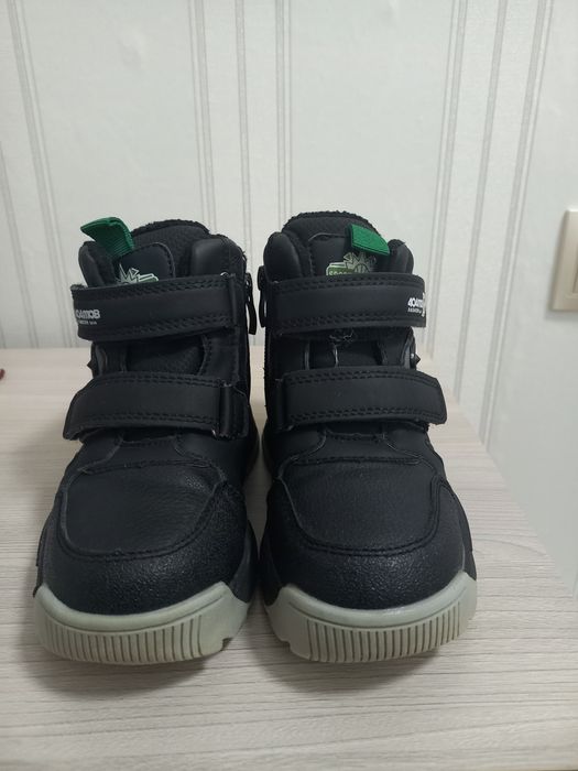 Продам ботинки, осень-весна