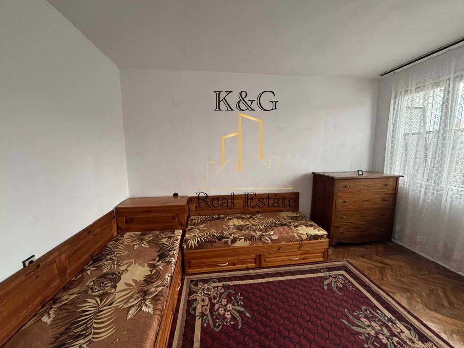 Двустаен тухлен апартамент в идеален център - гр. Разград