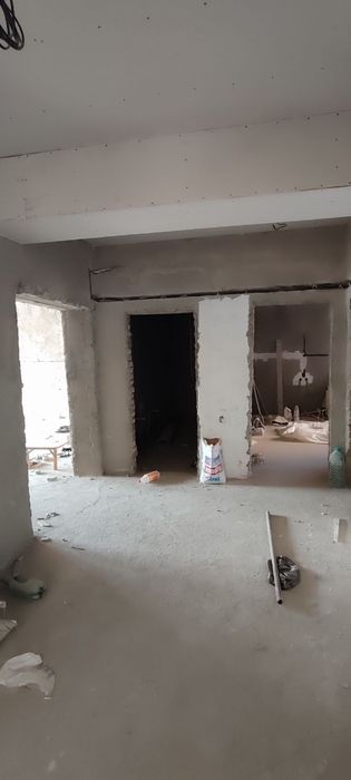 Карши Кола магазин 4 хона 2-этаж 4 млн 600 кв 130 квадрат иккиламчига