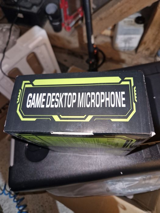 Microfon dextop nefolosit