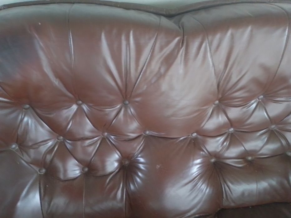 Canapea din piele