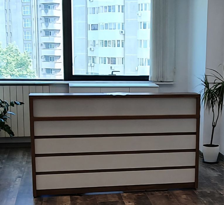 Mobilier receptie ca nou  - 160 cm x 60 cm x 95 cm