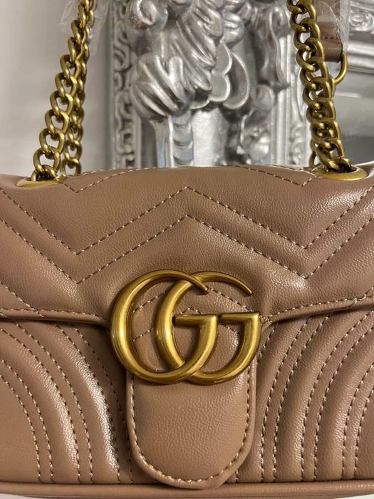 Vand geanta GUCCI