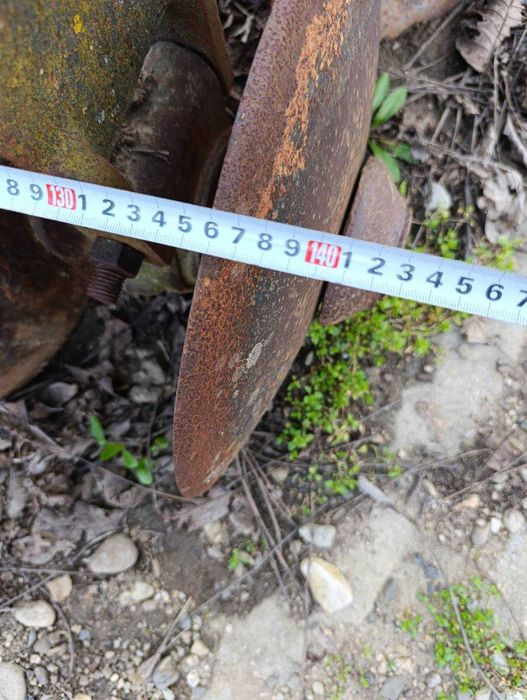 Продавам навесна V- образна дискова брана