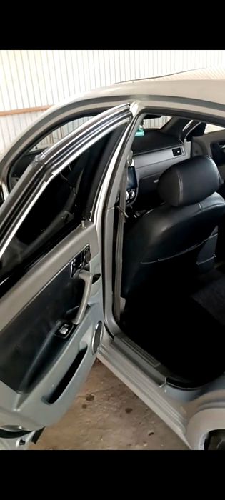 ласетти 1.6 сотилади