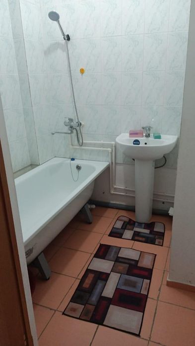 1 бөлмелі пәтер жалға беріледі.