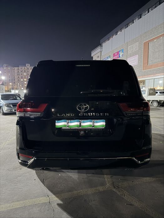 Toyota 300 Land Cruiser sotiladi Toyota LC300, 2023 full