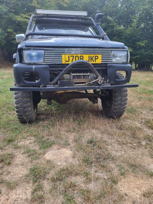 Dezmembrez Toyota 4runner surf
2.5 TD
Modificat pt off road 
Cutie aut