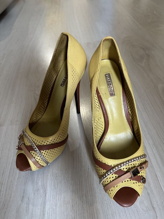 Туфли шпильки