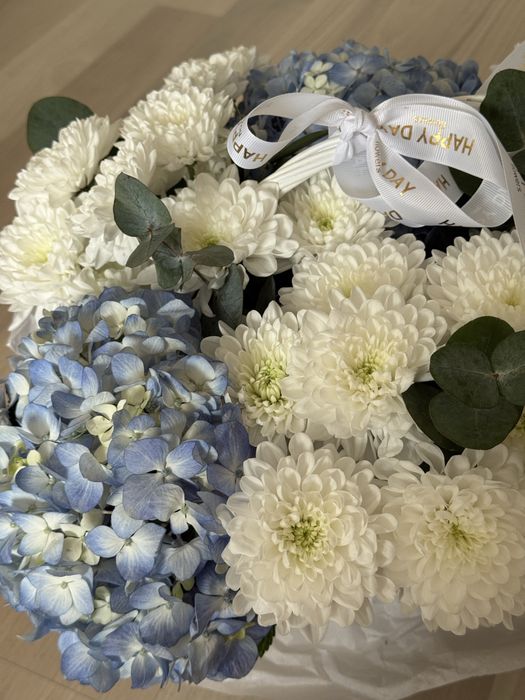 Букет цветов продам